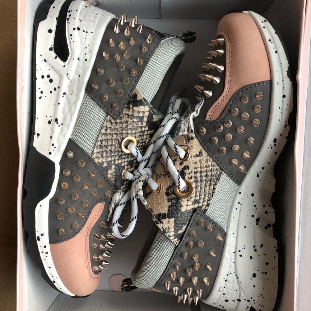 Cape Robbin Blush Spike Sneakers